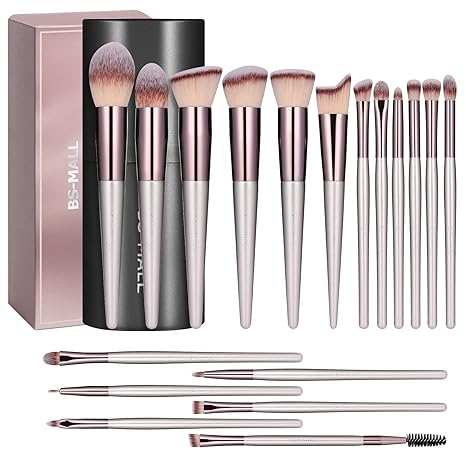 Makeup Brush Set 18 high-quality synthetic foundation concealer eyeshadow blush makeup brushes, black shell