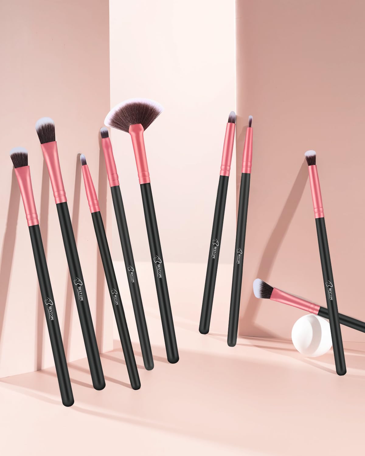 Makeup Brushes, 16-piece Makeup Brush Set. Blending brushes for foundation, premium synthetic brushes for powder and concealer, eye and face makeup brushes, eyeshadow brushes, and eyeliner makeup brushes.